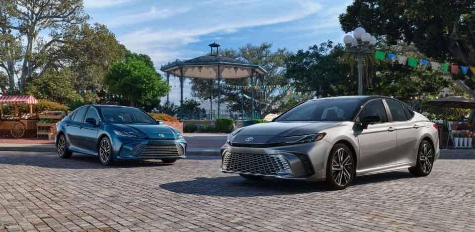 Toyota Camry Hybrid Car Rental Service in Chennai